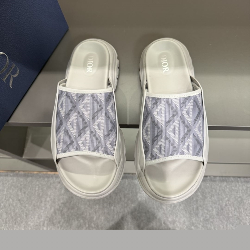 ch**an D*or slippers